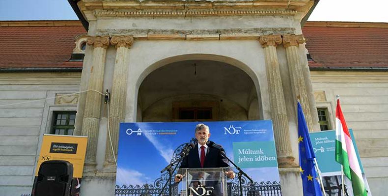 60 milliárd forintot fordít a kormány kastélyok és várak felújítására