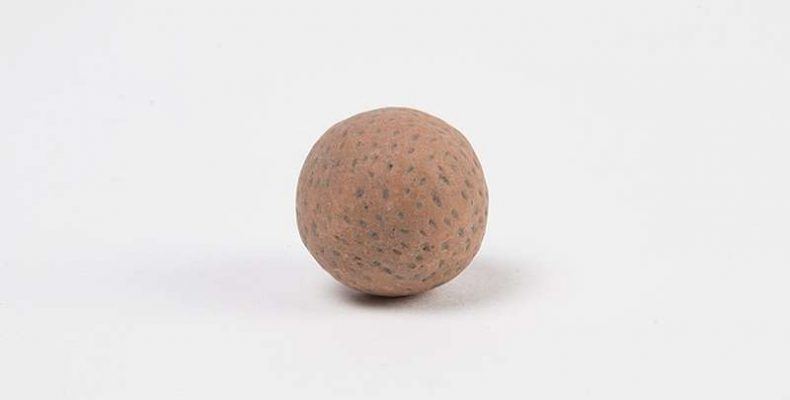 Golflabdához hasonló, korai játékhoz használt kerámiagolyókra bukkantak Közép-Kínában